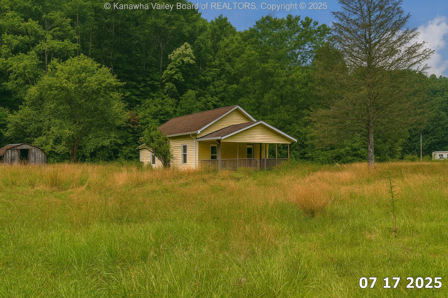 Rustic 50-Acre Retreat Bordering Public Forestland