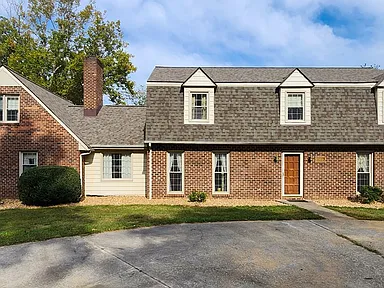 Spacious Brick Home in Peaceful Brookneal