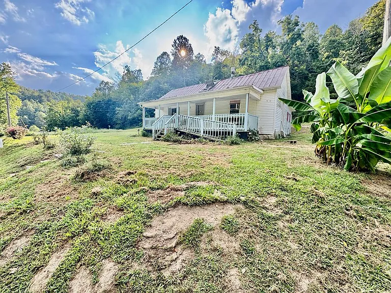 Expansive Private Land Full of Opportunity