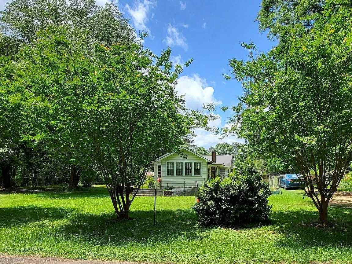 Perfect for Hobby Farming, Leisure, or Peaceful Country Living