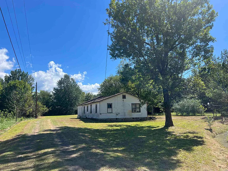 Rustic  Fixer-Upper with Endless Potential Waldron, Arkansas