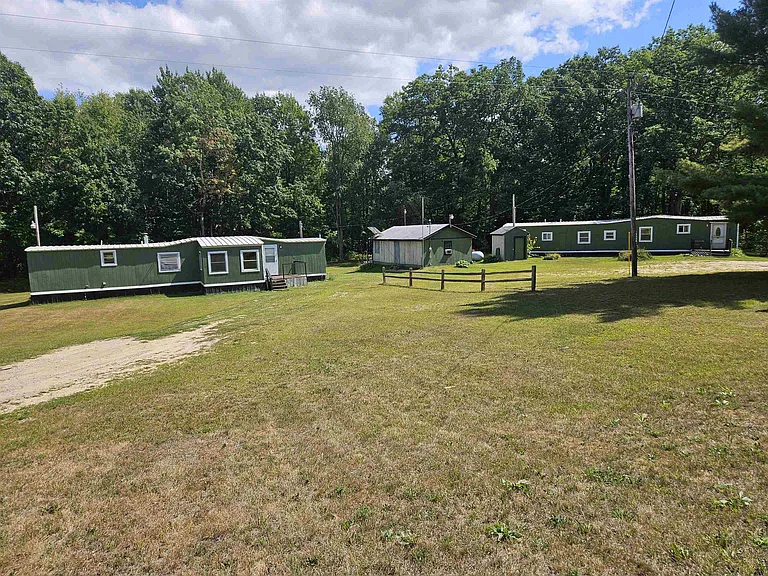 Northern Escape on Ten Acres – Harrison, MI