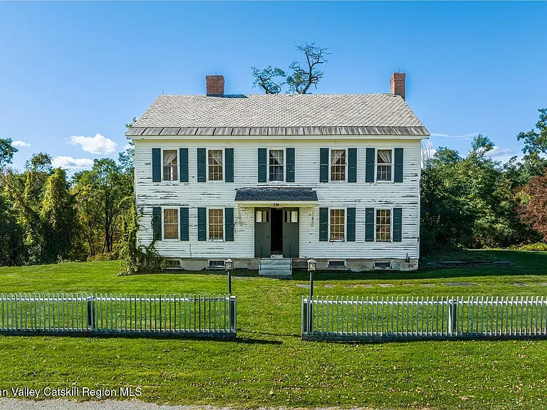 Historic Country Retreat on Expansive Private Land”