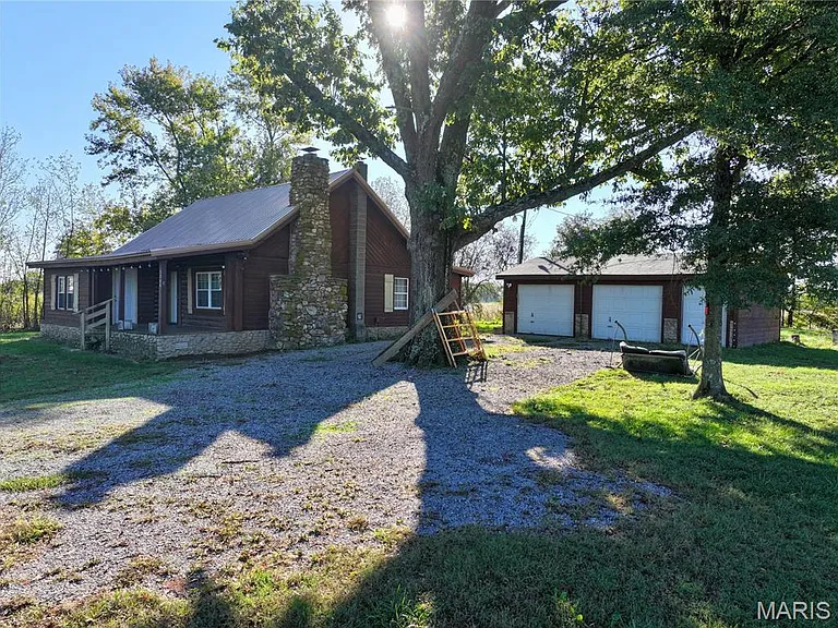 Rustic Log Cabin Retreat on 10 Private Acres in Fisk, Missouri