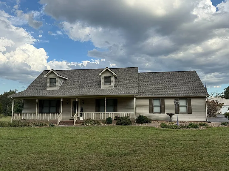 Private Kentucky Getaway in the Heart of Nebo