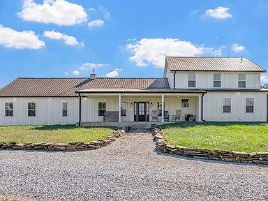 Modern Country Living on an Expansive Scenic Estate in Princeton, Kentucky