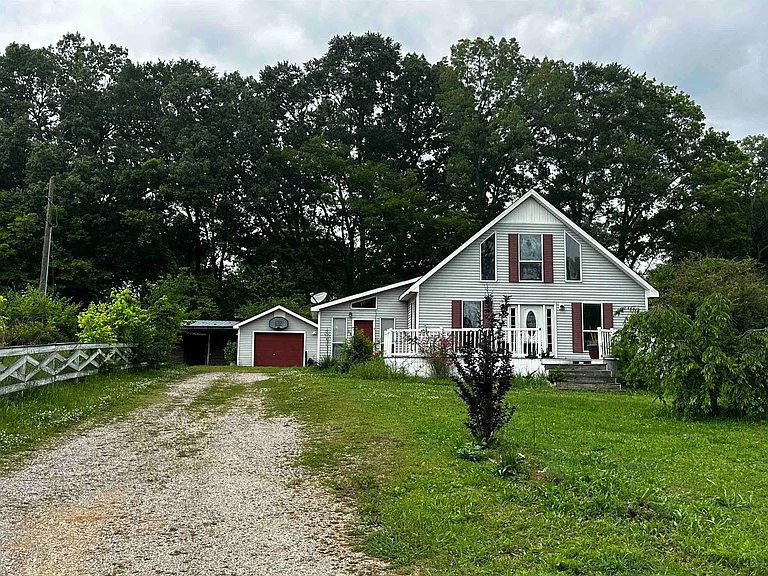 Peaceful Country Home with Acreage, Creek Access, and Versatile Outdoor Facilities