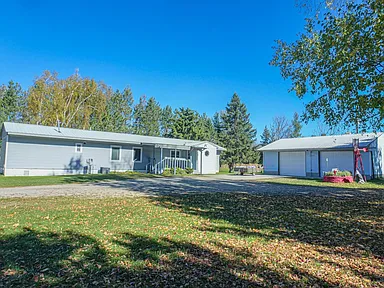 Peaceful Country Home with Spacious Detached Garage Deer River, Minnesota