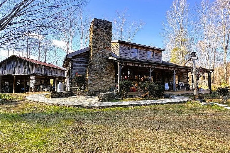 Charming Farmhouse on Expansive 52+ Acres in Summerfield, North Carolina