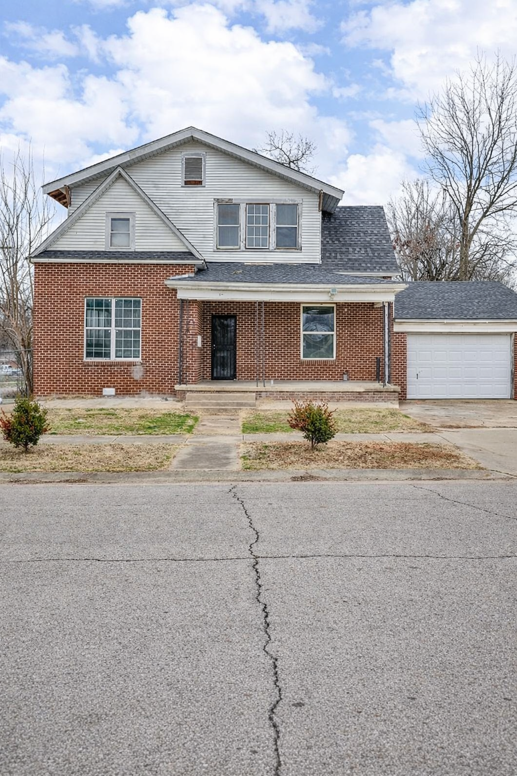 Classic Home with Expansive Interior Space in Fort Smith