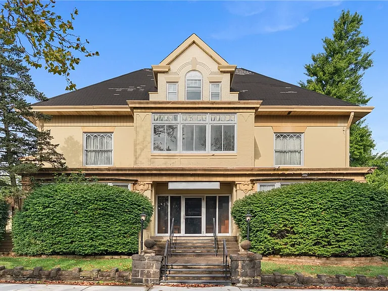Charming Family Home with Great Investment Potential in McKeesport