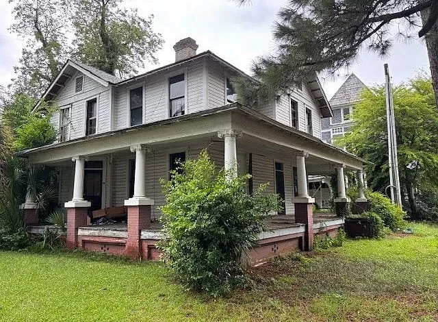 A Timeless Victorian Landmark with Exceptional Commercial Potential