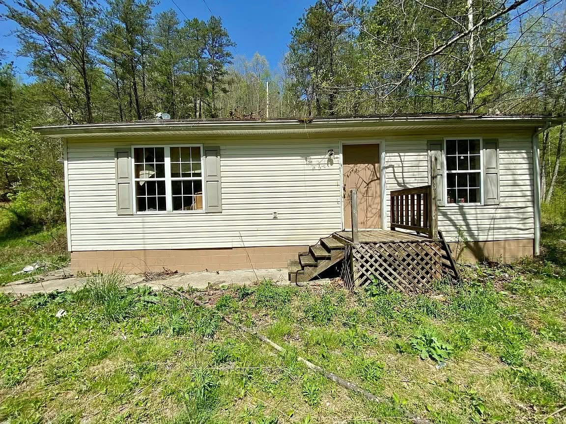 Country Fixer-Upper with Privacy, Space, and Room to Grow