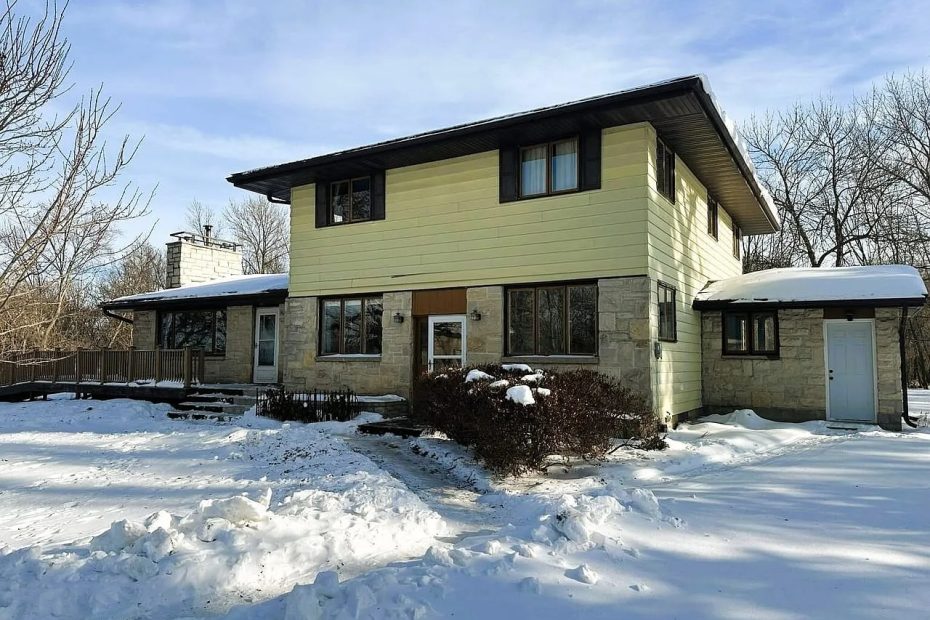 Home on 10.7 Acres in Nerstrand, Minnesota