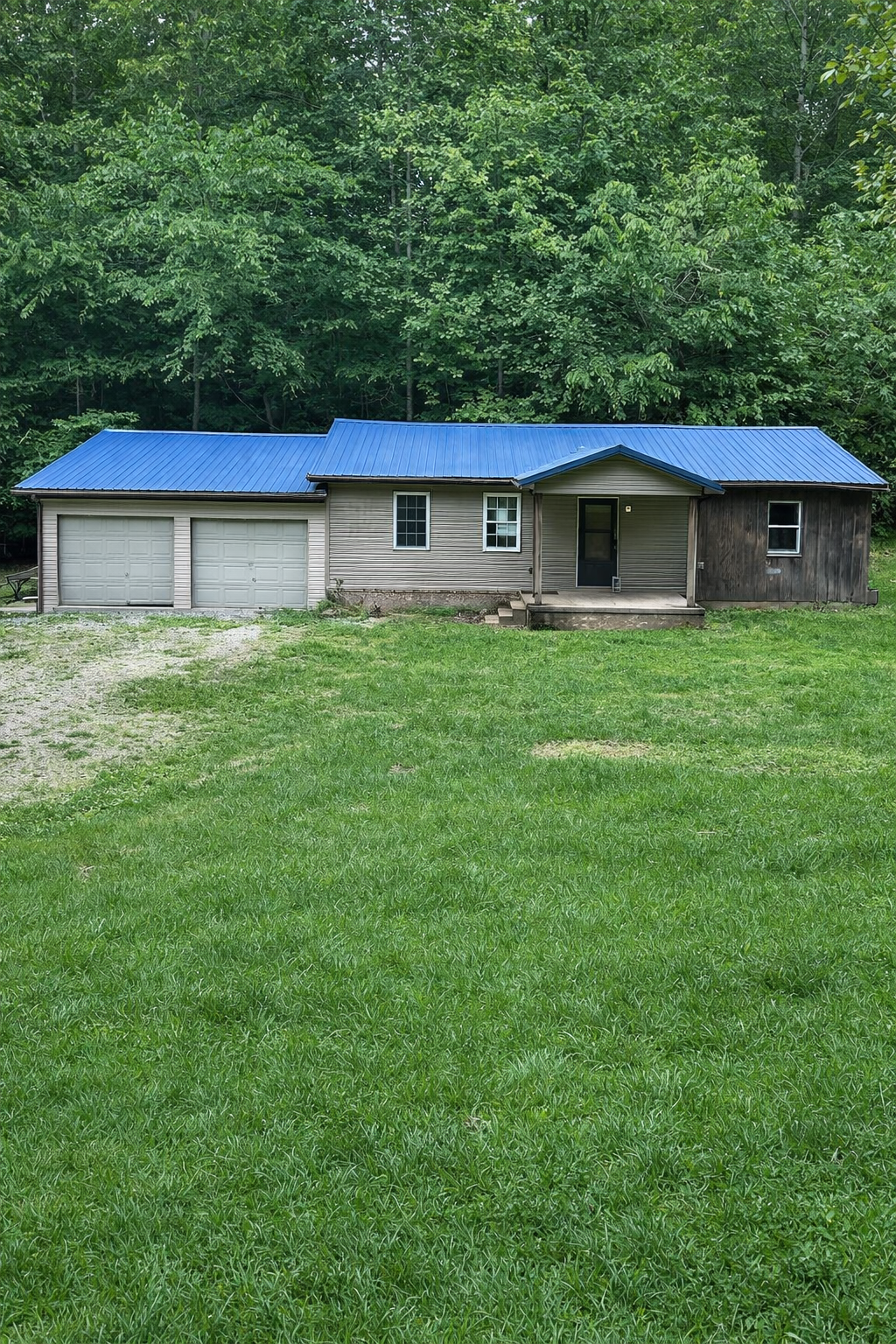 Spacious Rural Home Setting with Scenic Surroundings in Tell City, Indiana