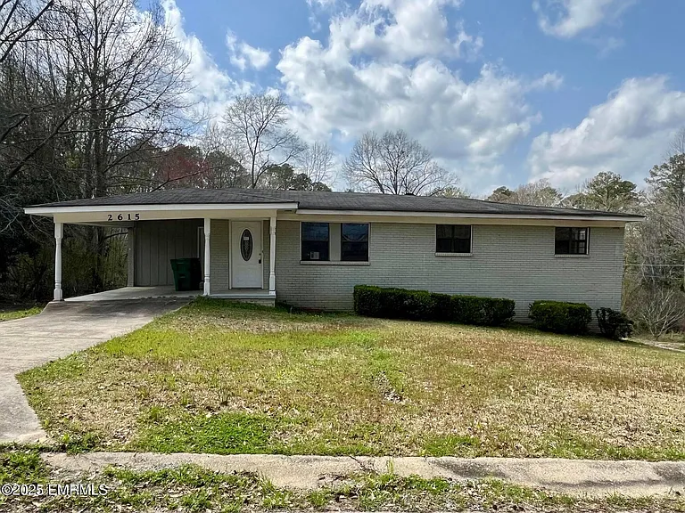 Peaceful Living in a Spacious Meridian Home