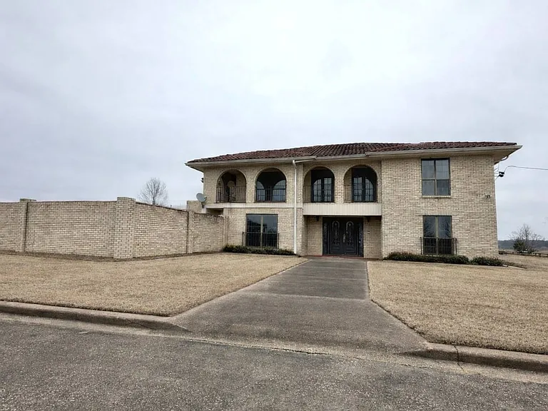 Spacious Private Retreat with Expansive Outdoor Living in Montgomery