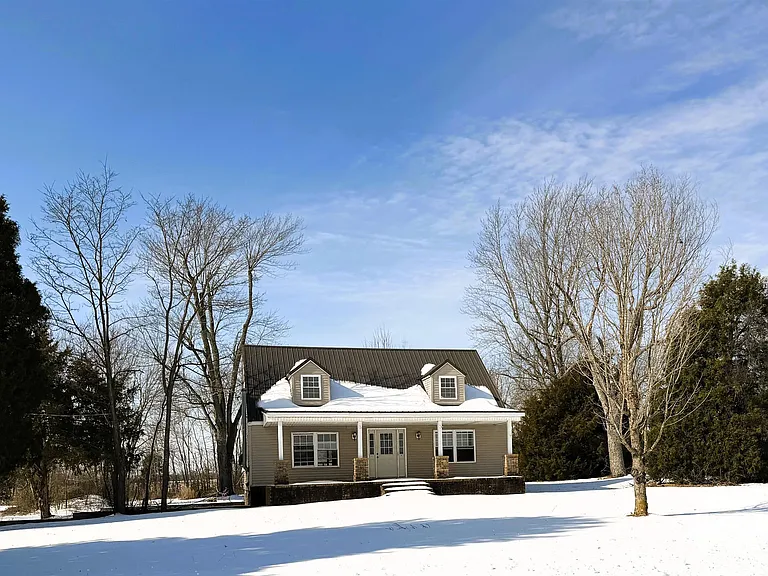 Peaceful Country Home Retreat in Mayfield, Kentucky