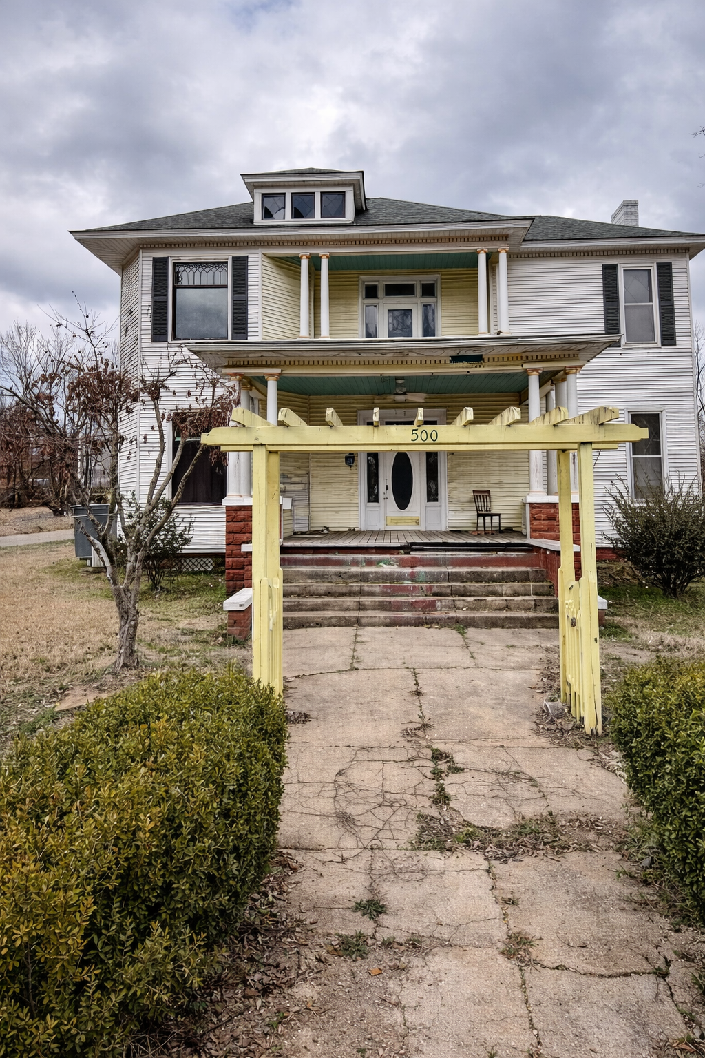 Charming Aberdeen Property with Classic Southern Character and Endless Potential