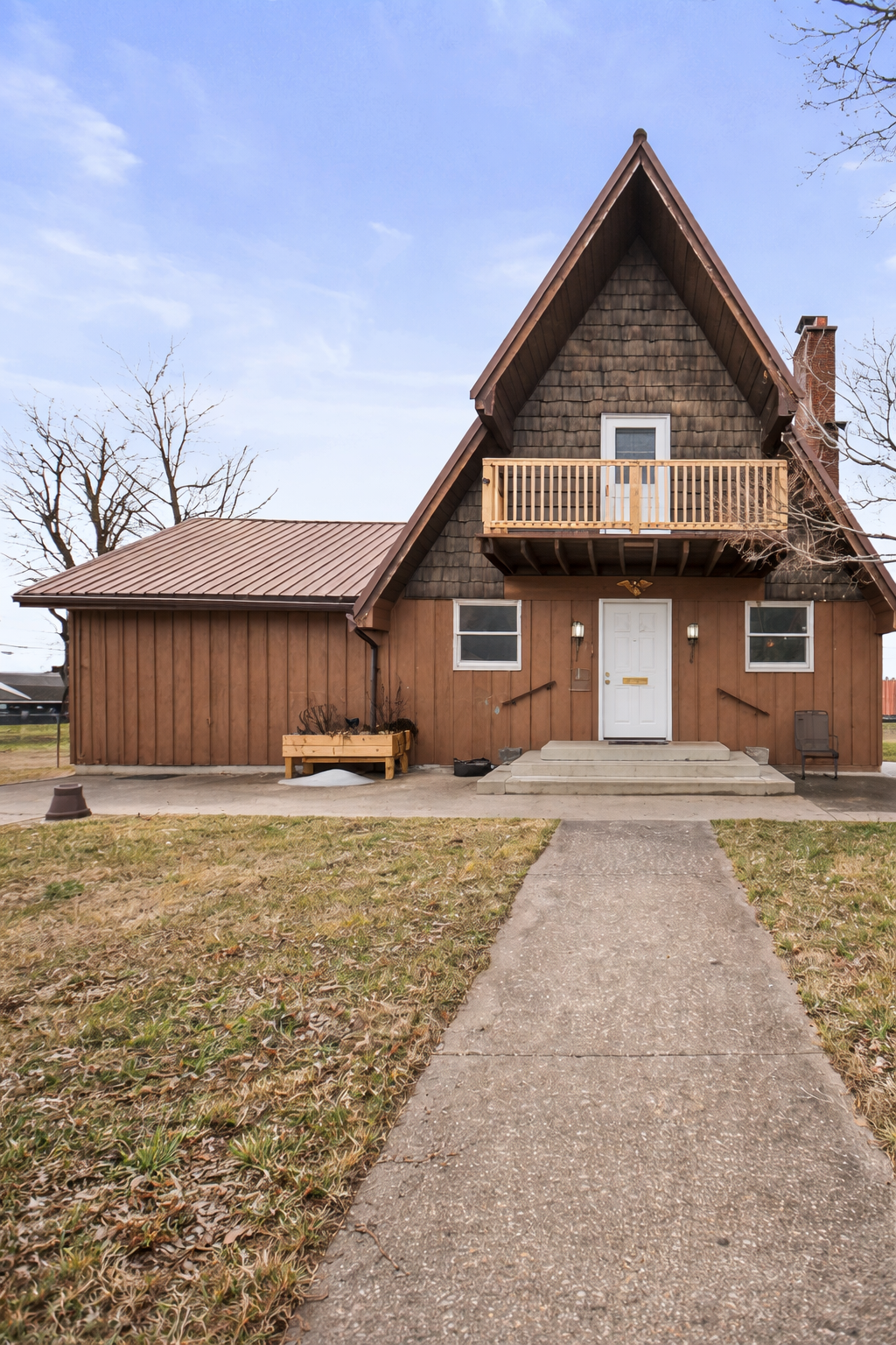 Spacious Family Home with Great Potential in a Quiet Residential Setting