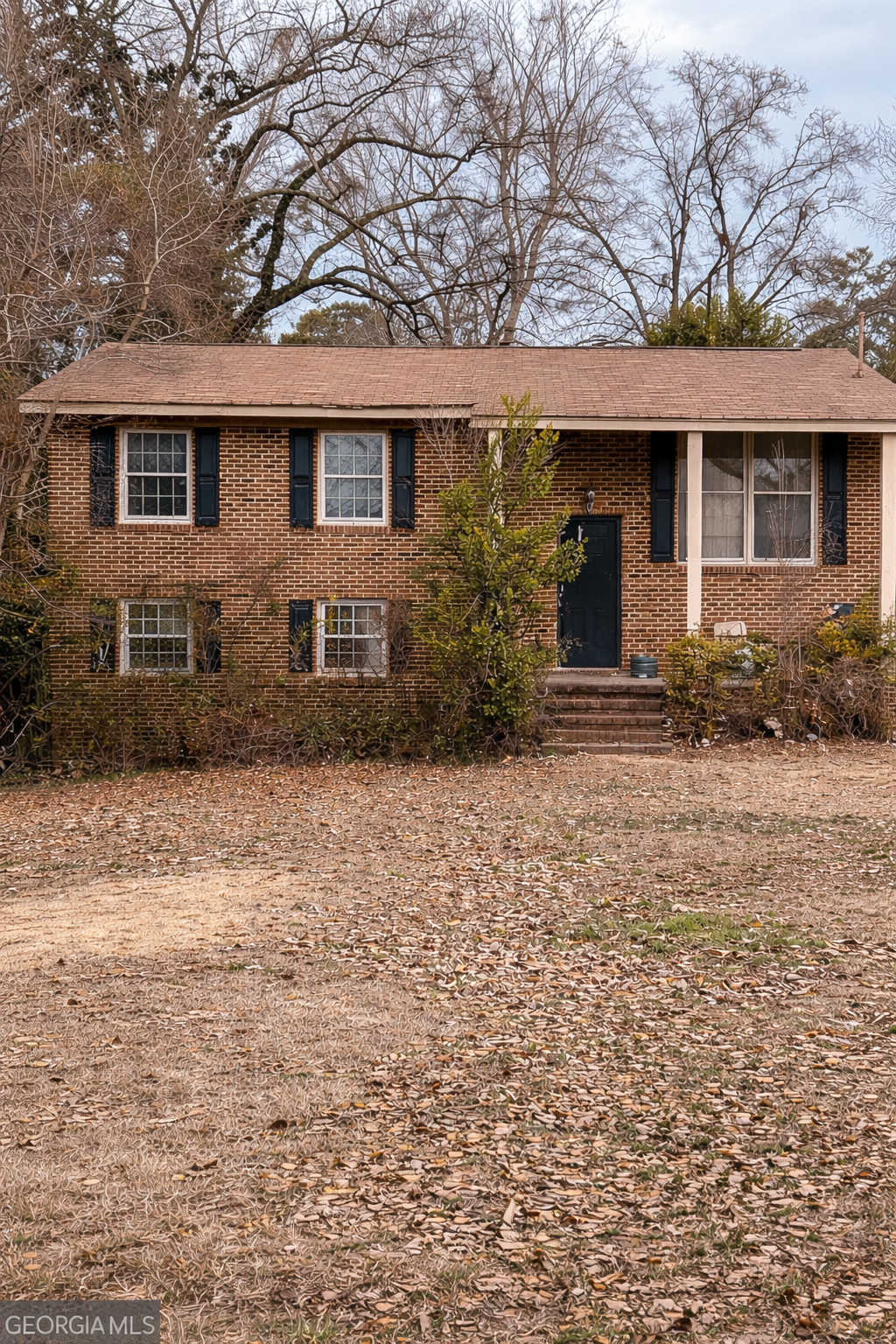 Classic Brick Home with Spacious Yard in Warner Robins