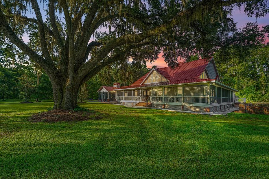 Expansive Country Property on 217 Acres in Yemassee, South Carolina