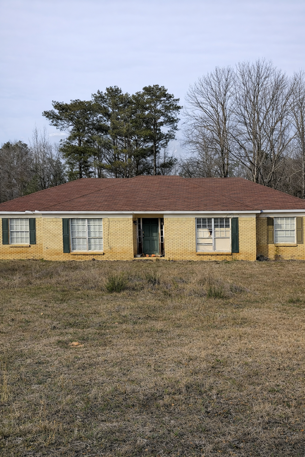 Peaceful Country Home in Millport, Alabama