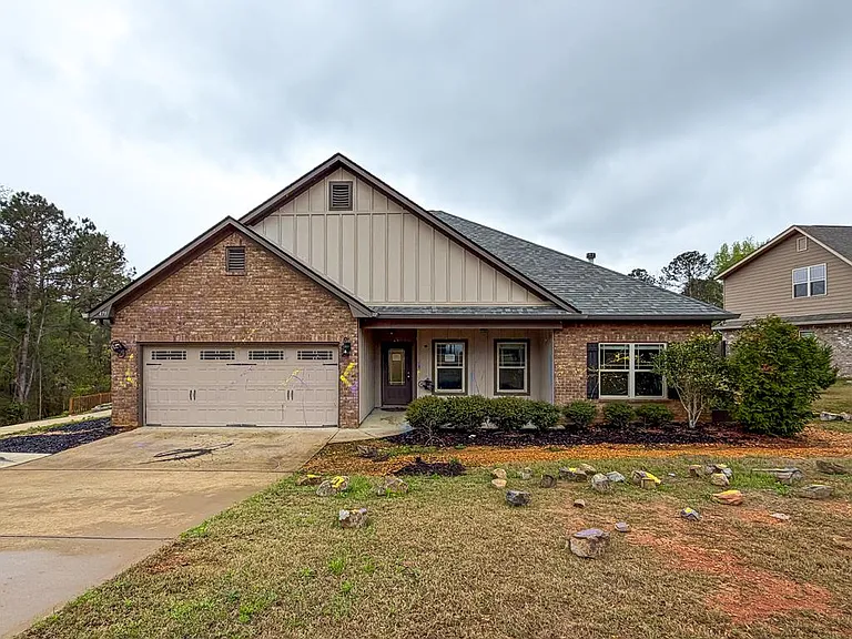 Spacious Country Home with Private Land in Smiths Station