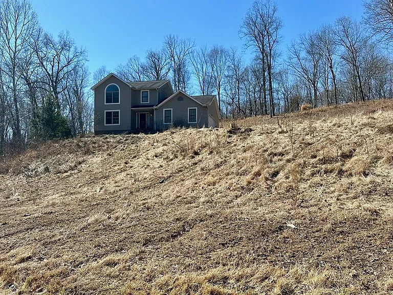Spacious Family Home in a Peaceful Wheelersburg Setting
