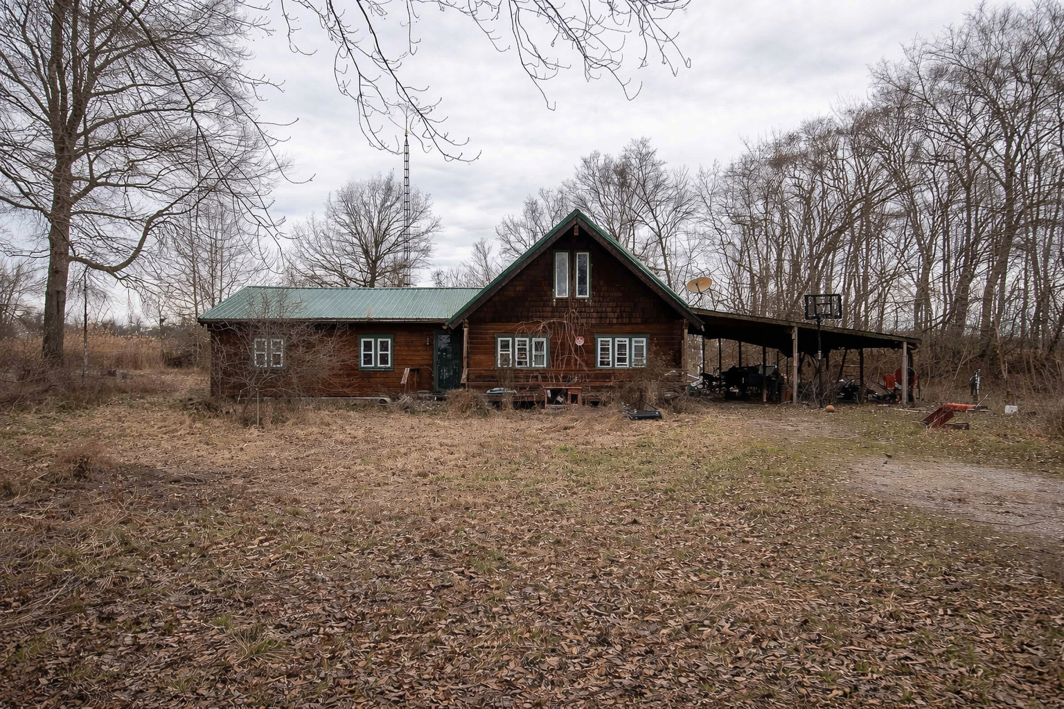 Taylor Springs Country Property with Expansive Land and Private Setting