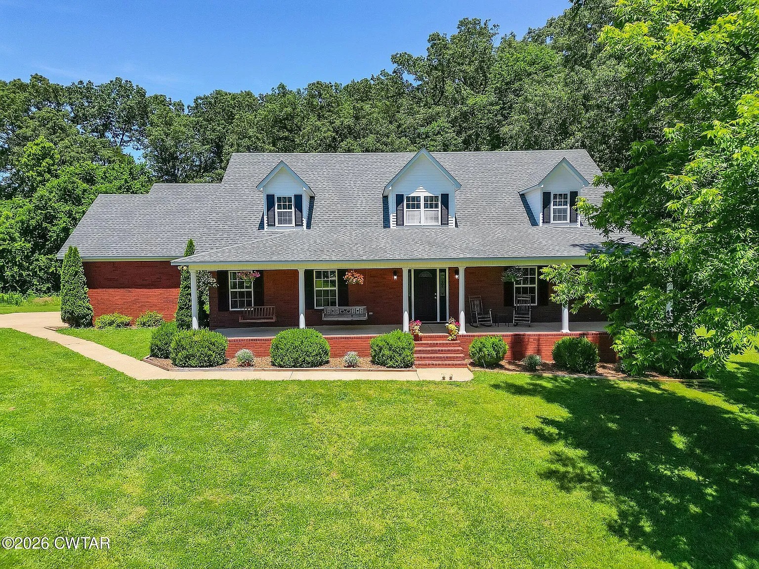 Spacious Country Home on Scenic Acreage in Medina, Tennessee