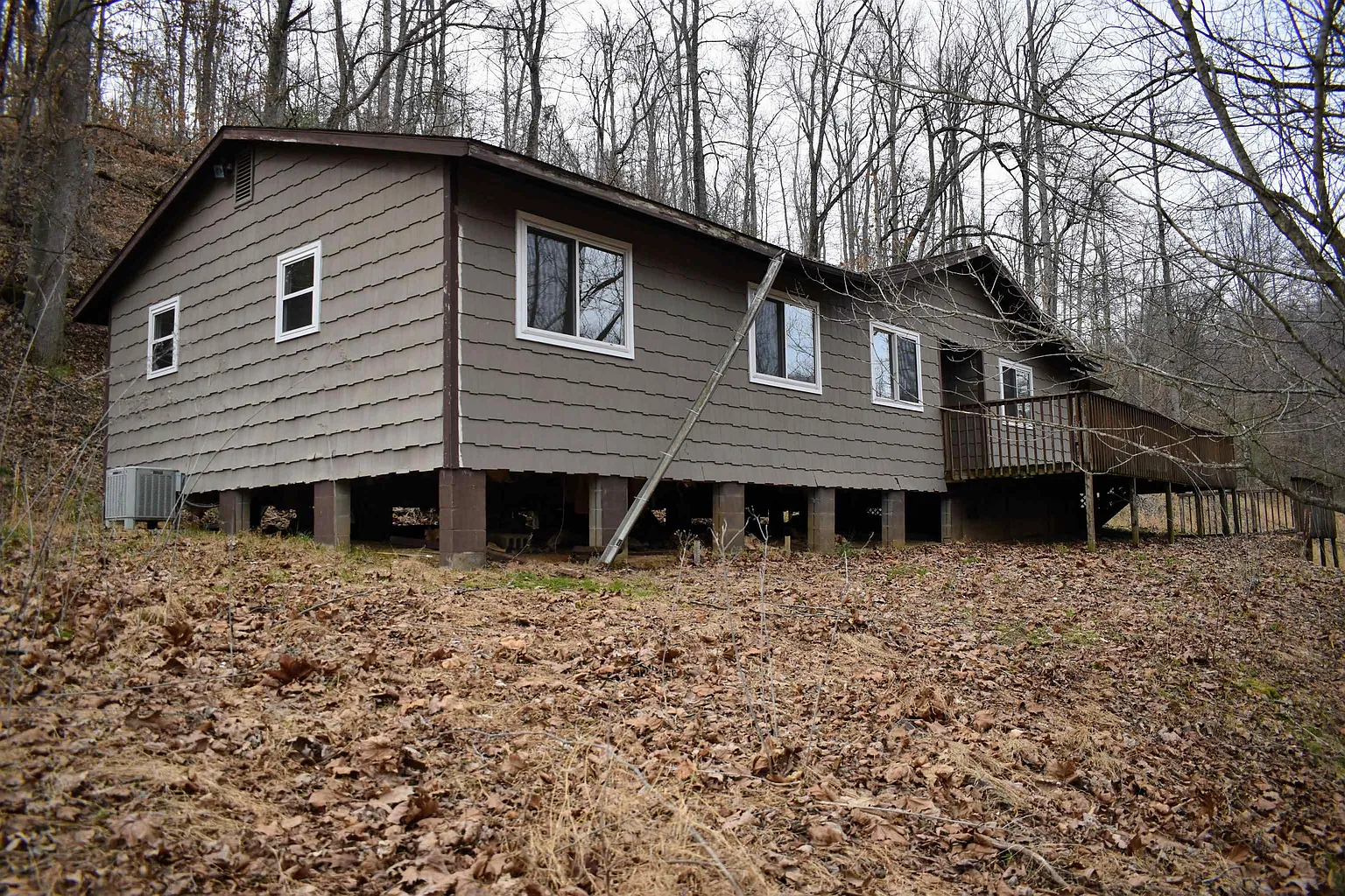 Rural Retreat in Lavalette, West Virginia with Expansive Land and Privacy