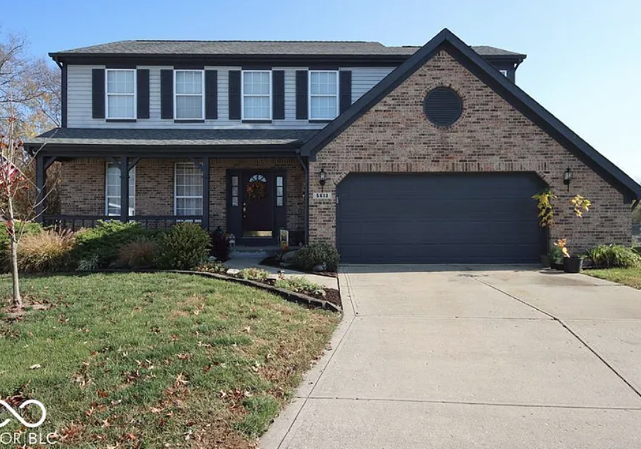 Peaceful Cul-De-Sac Living with Pond Views in Indianapolis