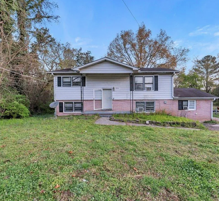 Spacious Split-Level Home in Huntsville, Alabama