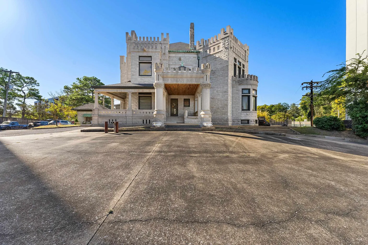 Grand Historic Stone Castle in the Heart of Memphis