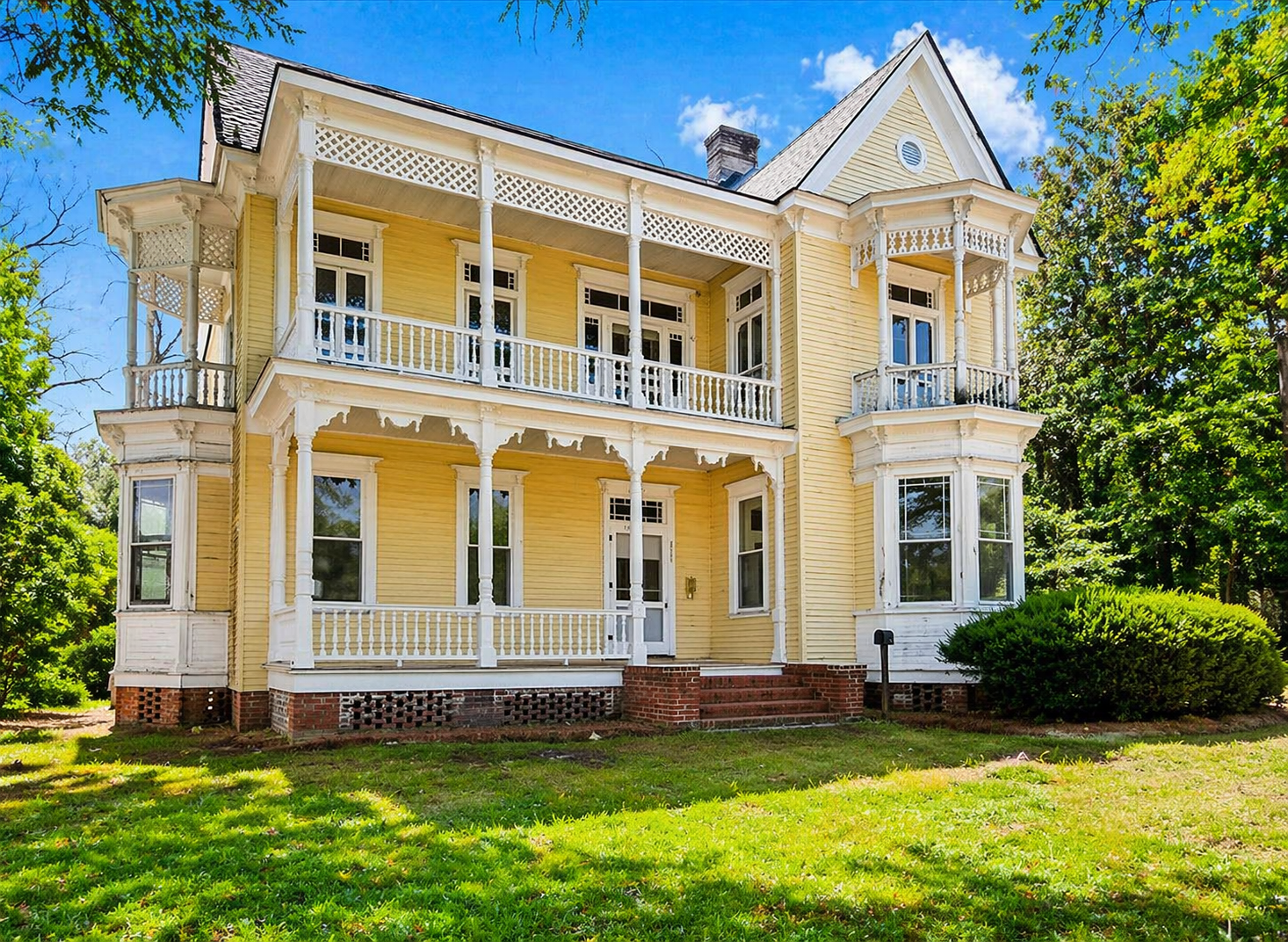 Grand Victorian Residence with Classic Character