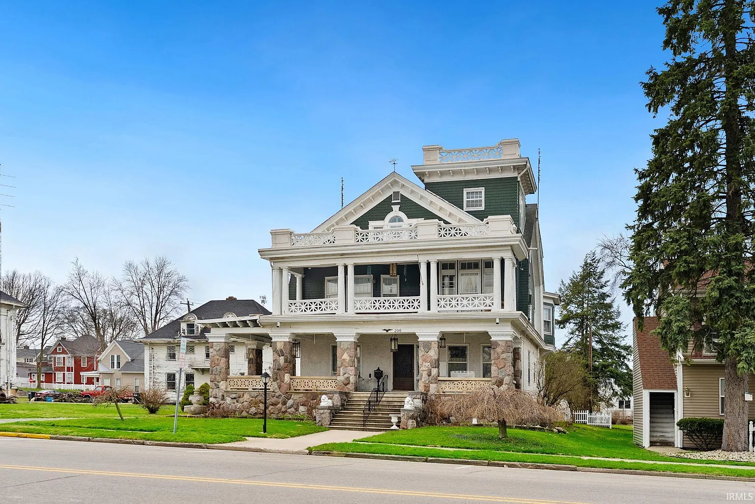 The Isaac Straus Home: Historic Elegance in the Heart of Ligonier