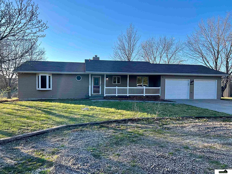 Relocation Opportunity Ranch Home with Fireplace and Garage