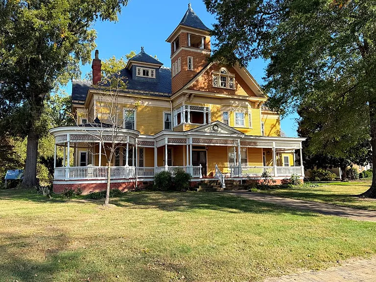 Grand Victorian Opportunity in the Heart of Chatham