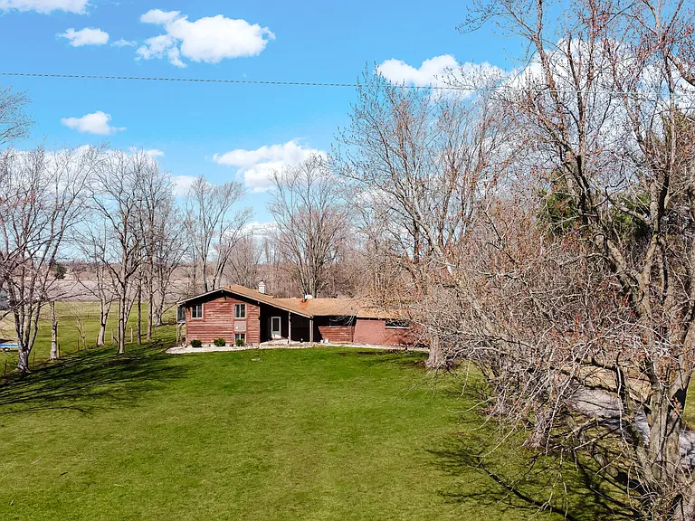 Crown Point Country Retreat