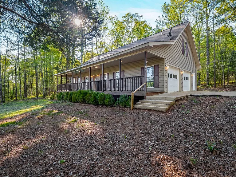 Private Country Home in Piedmont, Alabama with Porch.