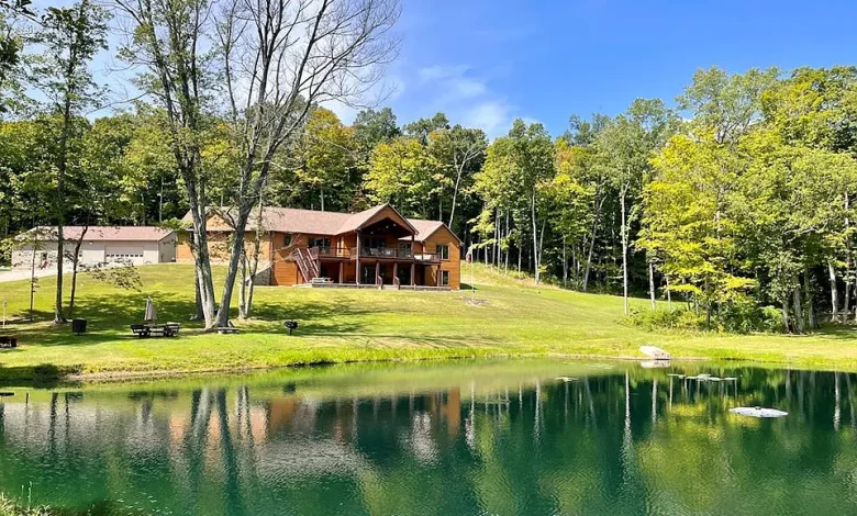 Private Estate Retreat with Guest Cabins, Pond, and Thirty-Three Acres