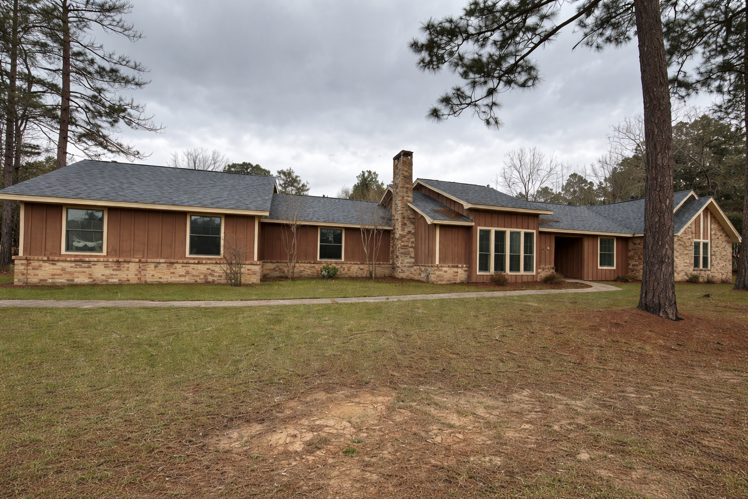Petal Ranch Renovation Opportunity with Spacious Layout and Strong Potential