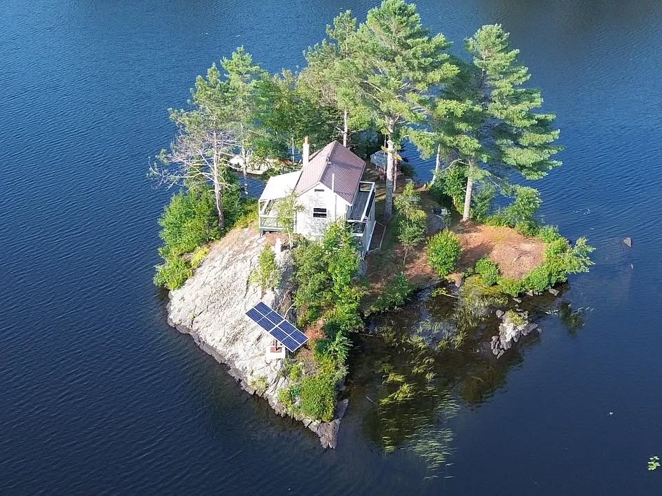 Private Island Retreat on Nay Pond