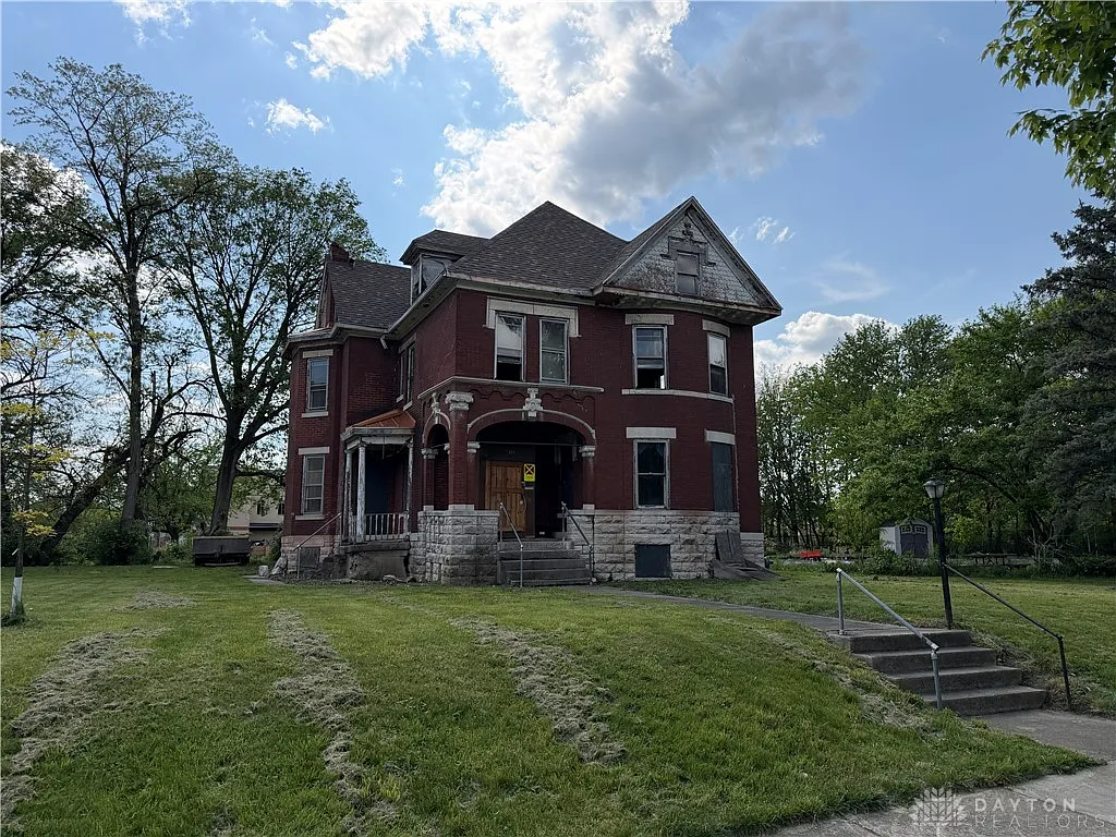 Beautiful Central Avenue Home in Dayton with Historic Charm