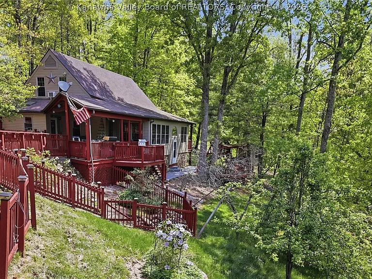 Country Home with Space and Potential in Red House, West Virginia