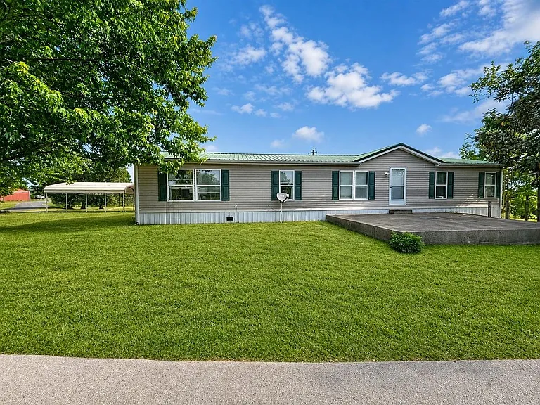 Kentucky Country Home With Privacy And Room To Make It Your Own