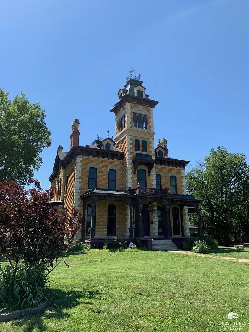 Historic Victorian Mansion in Abilene