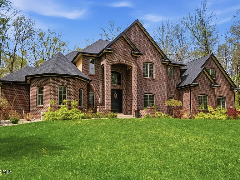 Charming Sylvania Home with Space and Great Potential