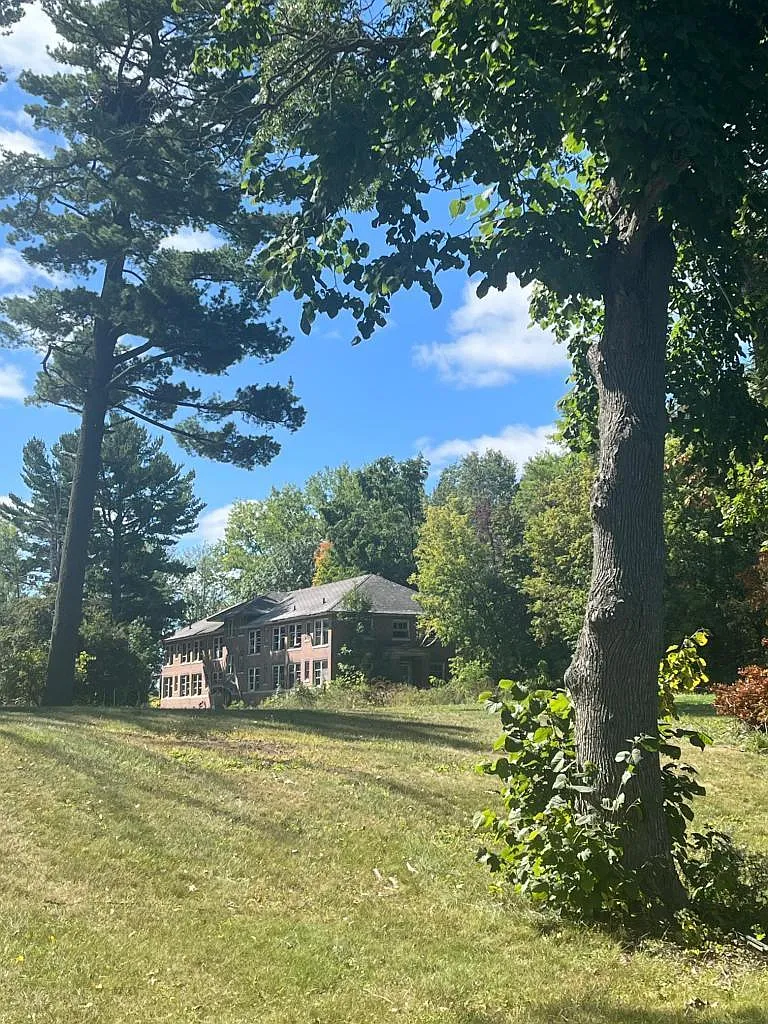 Charming Property Near Pokegama Lake in Pine City, Minnesota